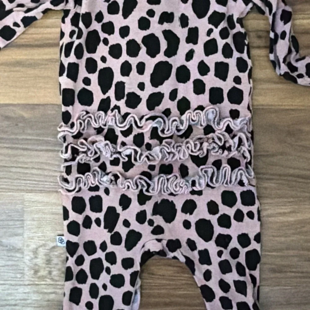 Little Bum Bums Baby Girls 3-6 Months Pink Leopard One Piece Sleeper Pajamas